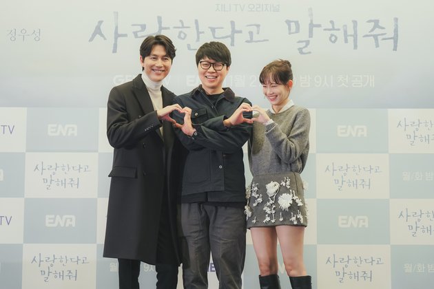 10 Portraits of the 'TELL ME THAT YOU LOVE ME' Press Conference Drama, Jung Woo Sung and Shin Hyun Been Reveal Interesting Stories Behind the Scenes - Learning Sign Language