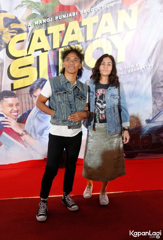 10 Portraits of 'CATATAN SI BOY' Red Carpet, Angga Yunanda Looks Handsome - Syifa Hadju Steals Attention