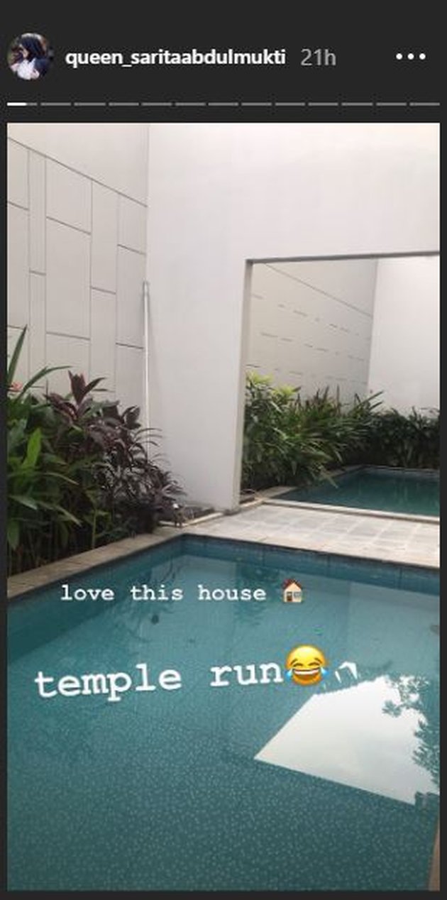 10 Pictures of Sarita Abdul Mukti's New Simple House, Entering the Alley but Having a Swimming Pool