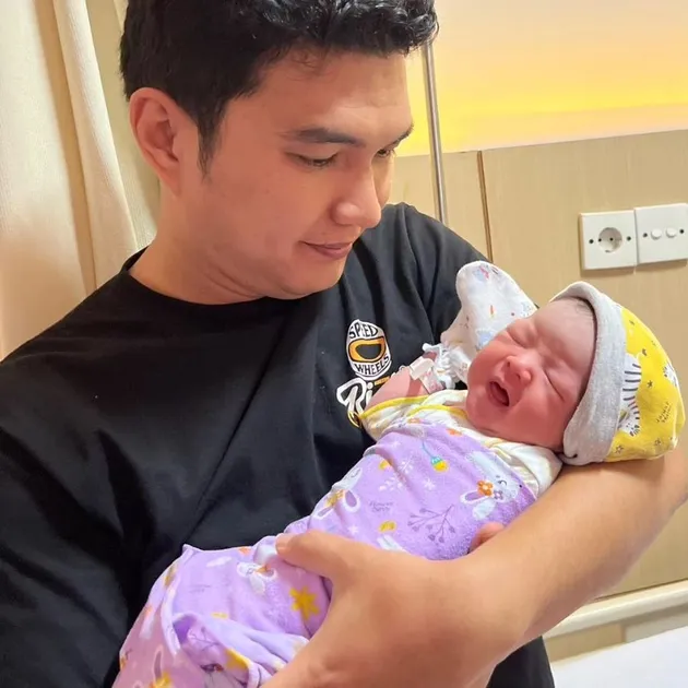 Salsabilih Istri Aldi Taher Melahirkan