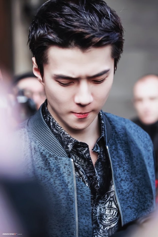 10 Portraits of Sehun EXO Looking Super Stylish Attending a Fashion Show in Paris, Handsome and Clear Face!