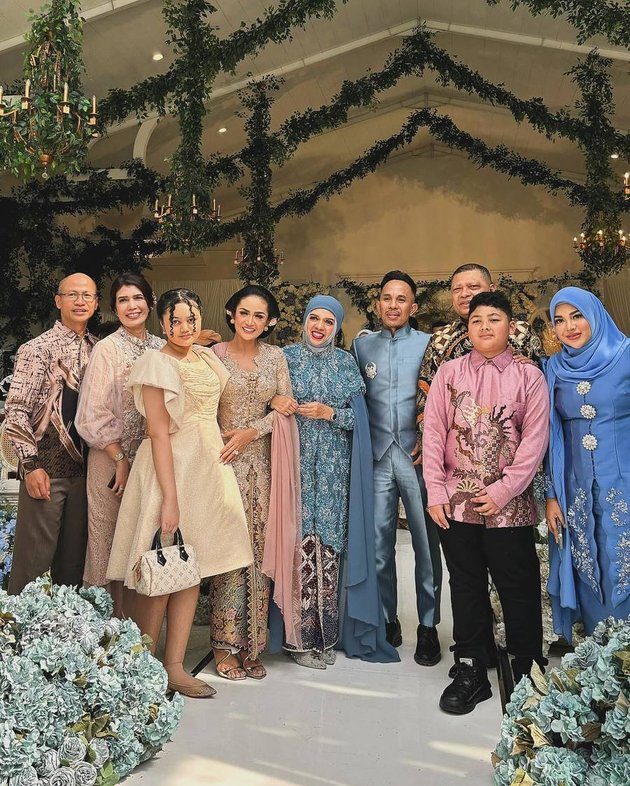 10 Portraits of Celebrities who were Invited Guests at Thariq Halilintar and Aaliyah Massaid's Engagement Event