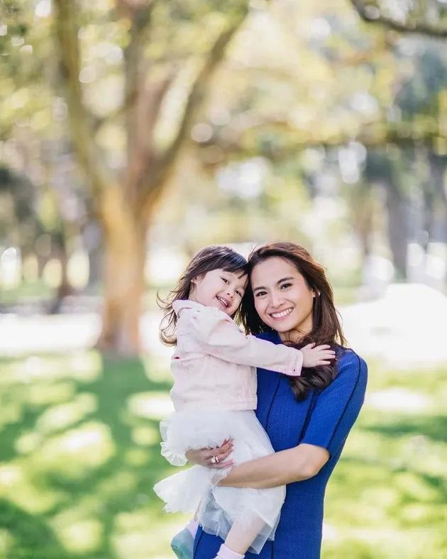 Selebriti yang Tak Pakai Jasa Babysitter