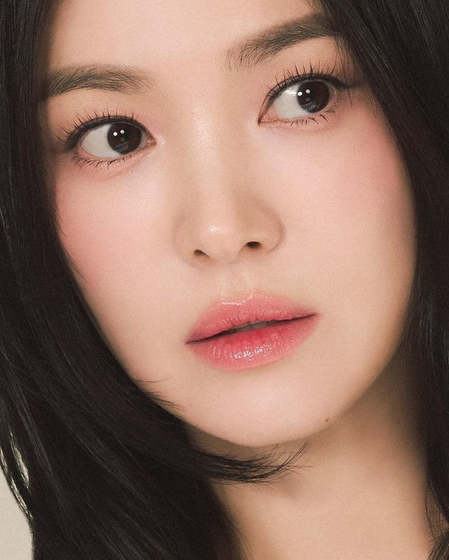 10 Portraits of Song Hye Kyo that Remain Charming and Ageless at the Age of Forty, This is Actually the Secret