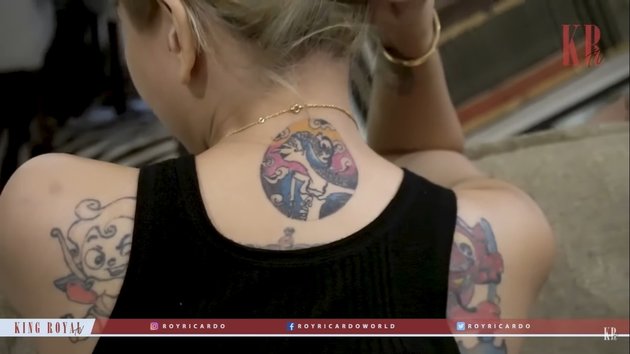 10 Portraits of Tattoos on Nikita Mirzani's Body, Some Resemble Pertamina Logo - Her Three Children's Names