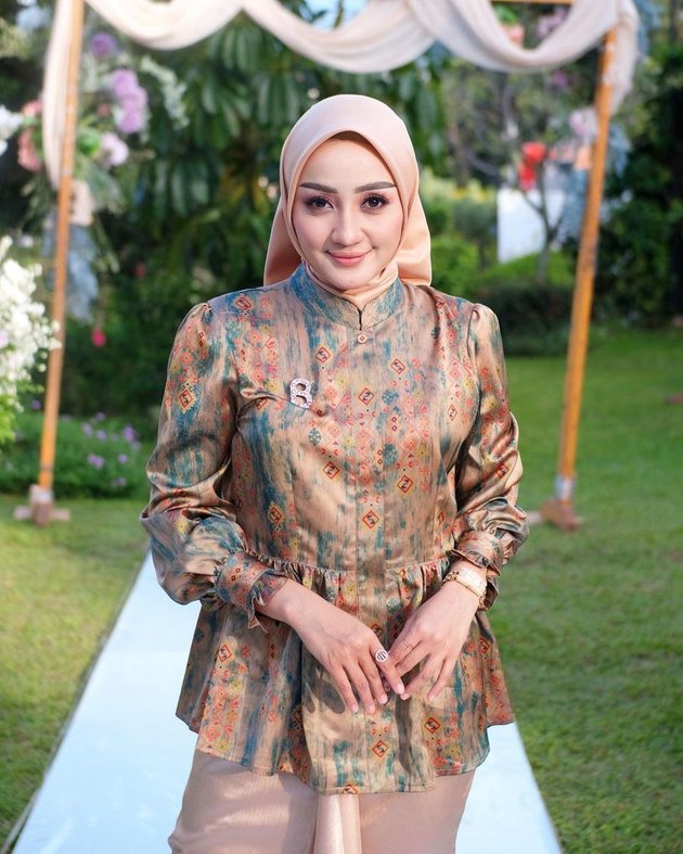 10 Latest Portraits of Penty Nur Afiani's Current Life, More Beautiful in Hijab and a Mother of 3