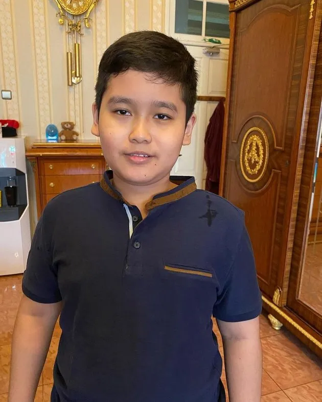 Transformasi Ivan Anak Tunggal Inul Daratista
