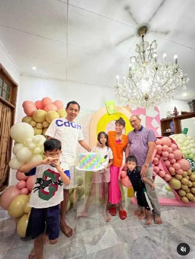 10 Photos of Aqilah, Ayu Dewi's Daughter, Celebrating Her 10th Birthday with an Ice Cream Theme, Emotional Birthday Message from Her Mother - Growing More Beautiful at 10 Years Old