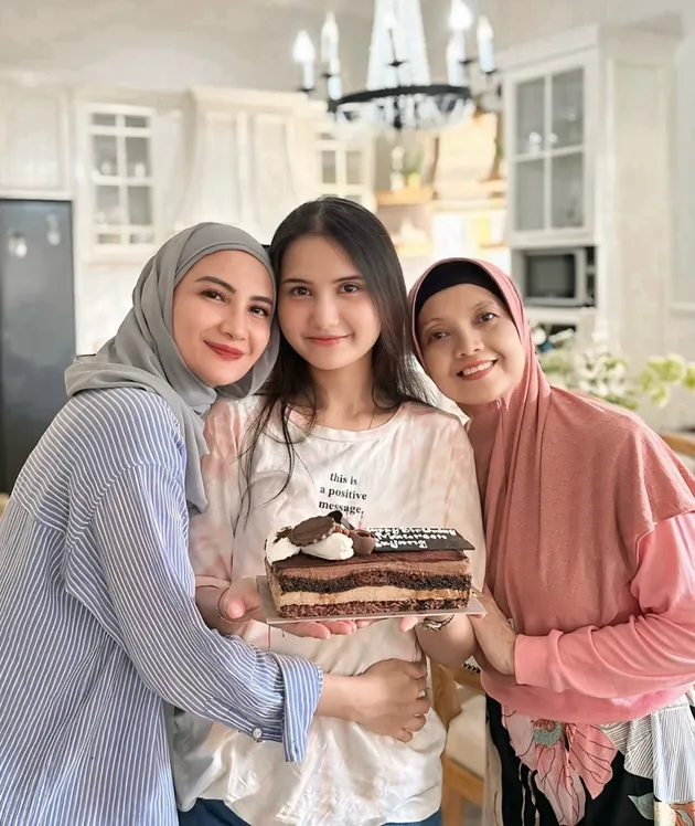 Ulang Tahun Nadiva Maureen Anak Natalie Sarah