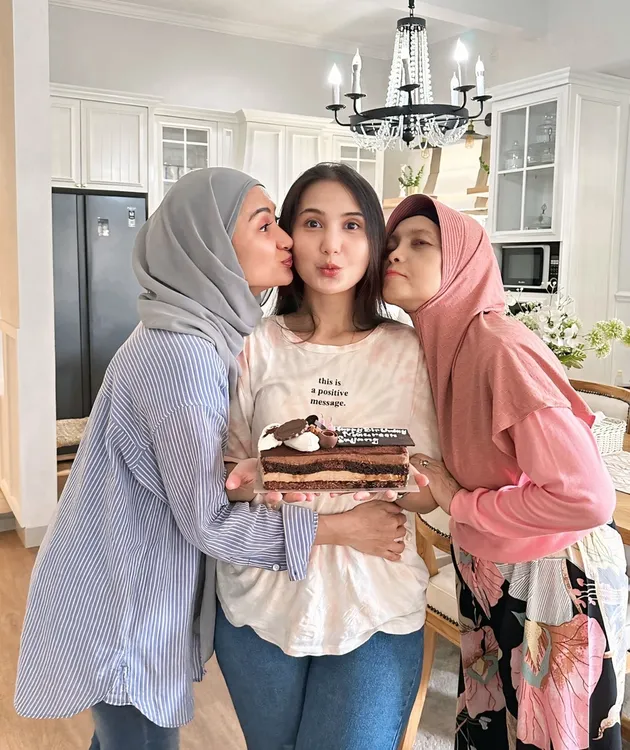 Ulang Tahun Nadiva Maureen Anak Natalie Sarah
