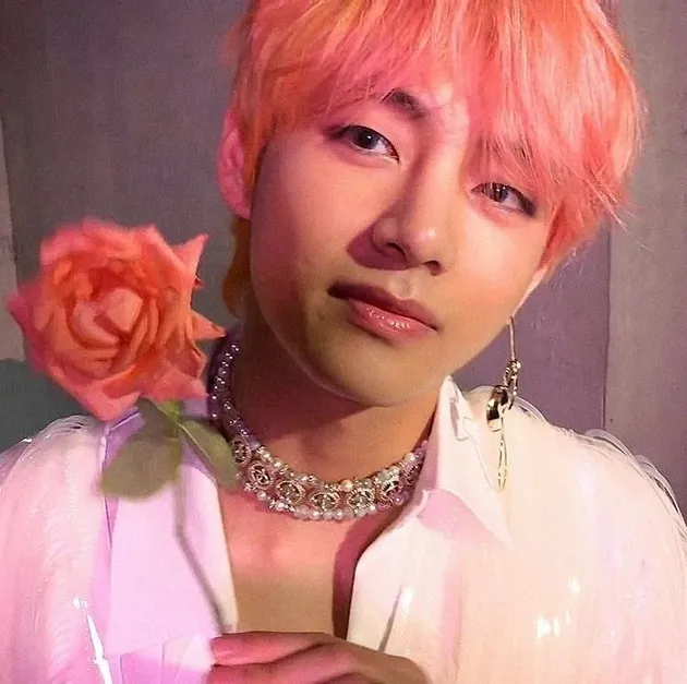 V BTS