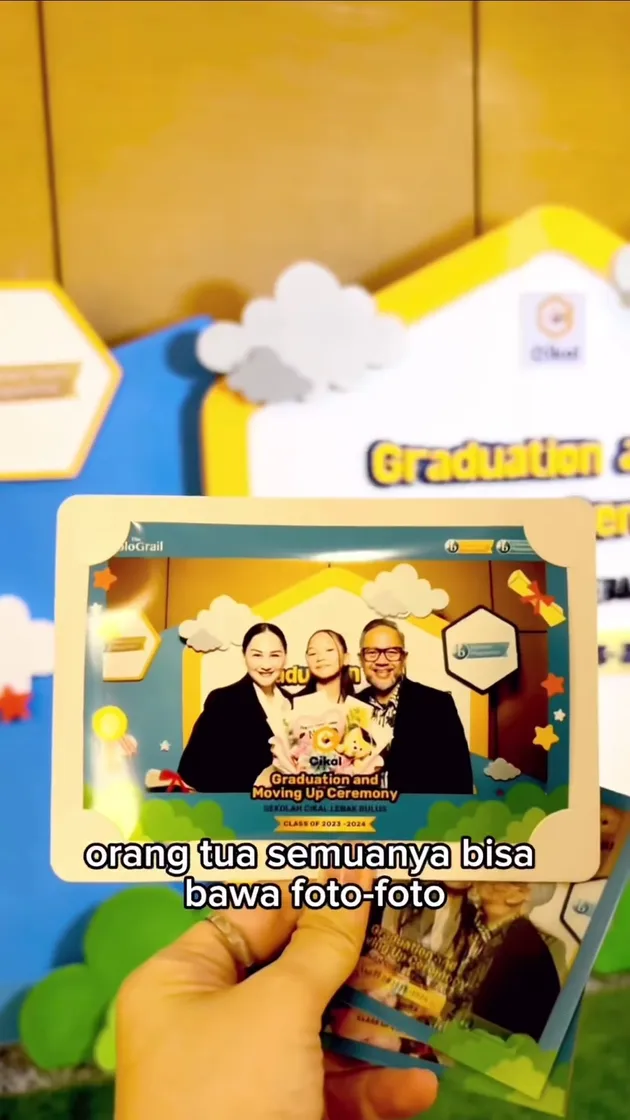 Wisuda Anak Mona Ratuliu dan Indra Brasco