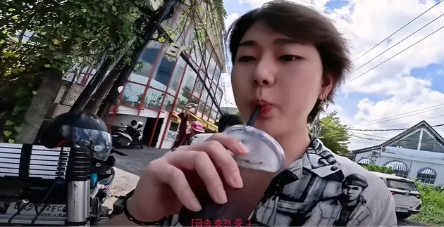 Potret Zico nikmati waktu liburan di Bali