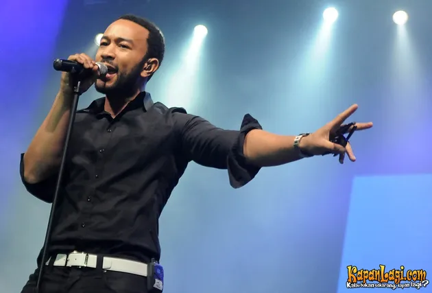 Seleb Hollywood Lulusan Kampus Tersohor