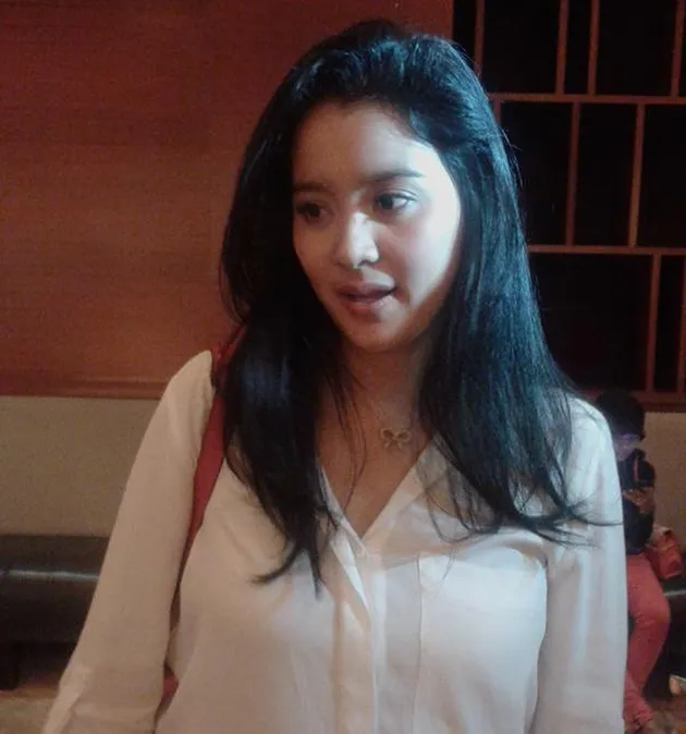 seleb masuk penjara, seleb cewek masuk penjara