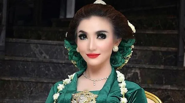 seleb masuk penjara, seleb cewek masuk penjara