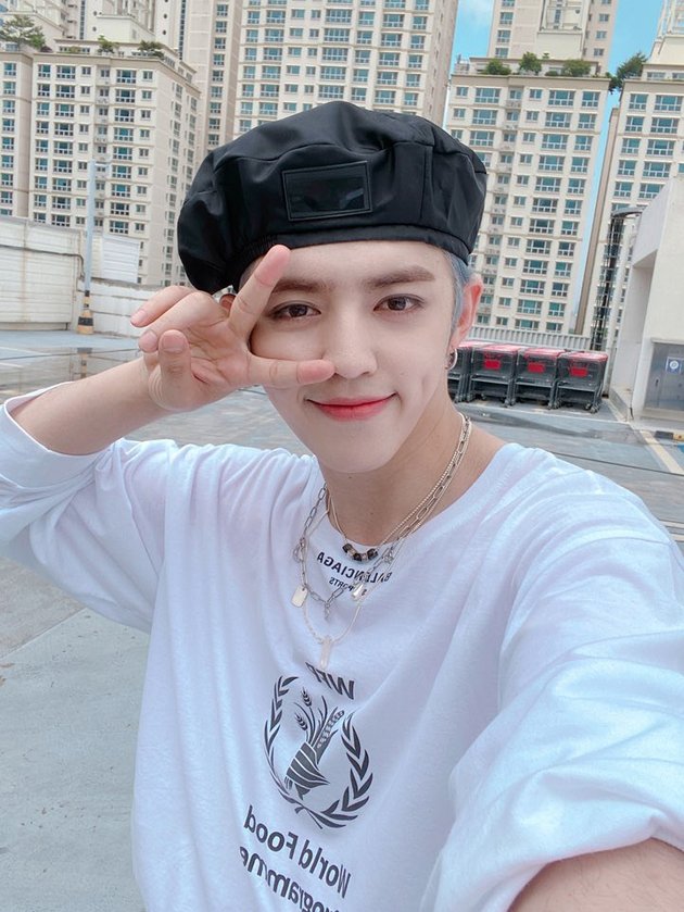 10 Sweet Selfies of S.Coups, the Leader of SEVENTEEN Who Just Made a Comeback from Hiatus, Ready to Make Fans Fall in Love!