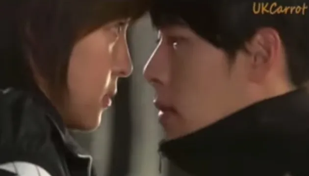 10 Cara Memikat Ala Drama Korea