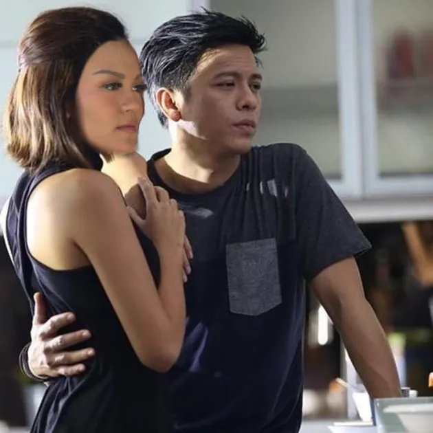 Putri Jamila Halu dengan Ariel Noah