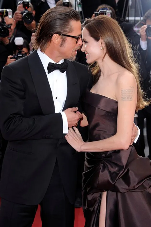 Momen Mesra &amp; Romantis Angelina Jolie - Brad Pitt