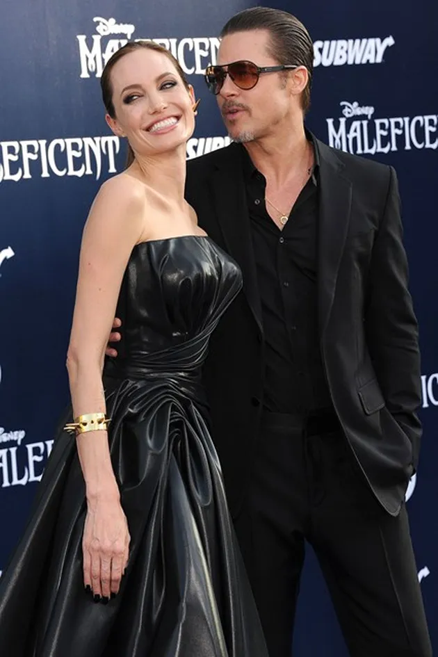 Momen Mesra &amp; Romantis Angelina Jolie - Brad Pitt