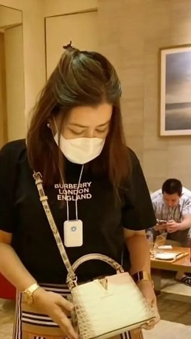 asisten hotman paris, aspri hotman paris, berita hotman paris