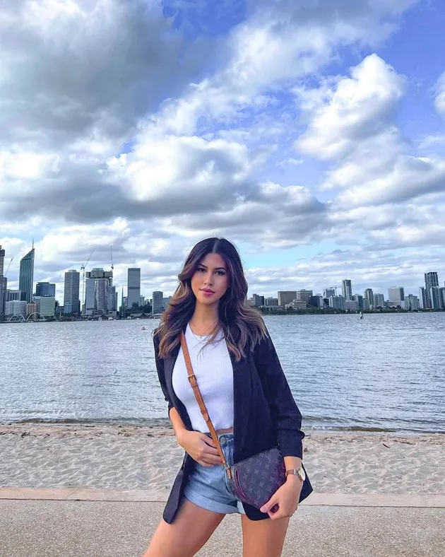 Sabrina Eben Cindy Claudia Rinto Harahap