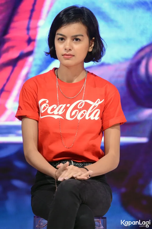 11 Selebritis Muda Cantik Berwajah Bule Populer Saat Ini