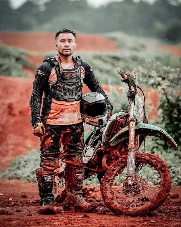 Deretan artis yang Hobi Nge-trail