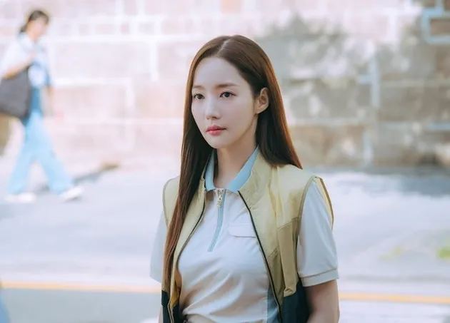 CONFIDENCE MAN KR