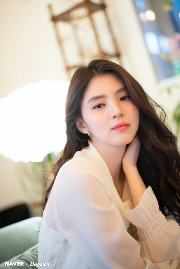 12 Beautiful Photos of Han So Hee from a Photoshoot with Dispatch, Evidence of The Next Song Hye Kyo?