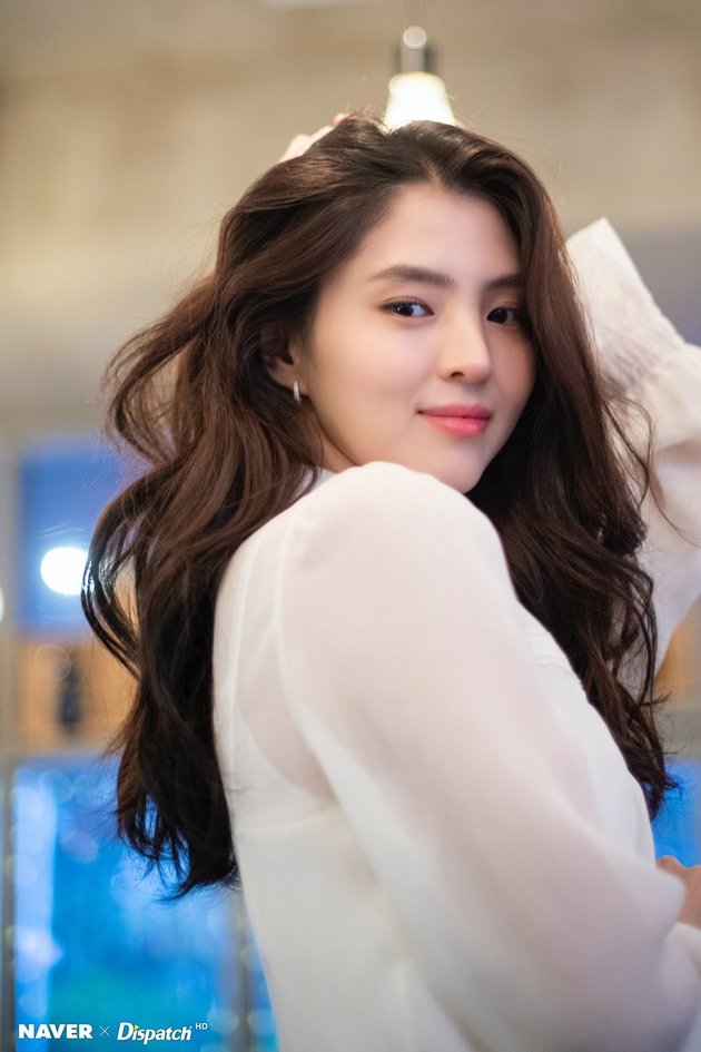 12 Beautiful Photos of Han So Hee from a Photoshoot with Dispatch, Evidence of The Next Song Hye Kyo?