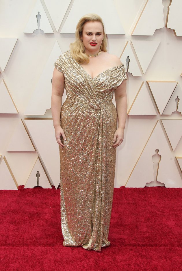 12 Photos of Hollywood Celebrities on the Oscar 2020 Red Carpet, All Luxurious & Glamorous!