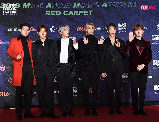 12 Photos of K-Pop Stars on the Red Carpet at MAMA 2019, From BTS to TWICE!