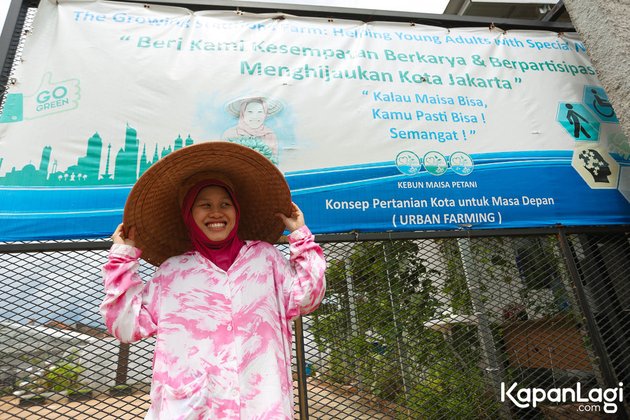 12 Portraits of Maisa, Sheryl Sheinafia's Sister, Engaging in Gardening and Finding Passion in Agribusiness