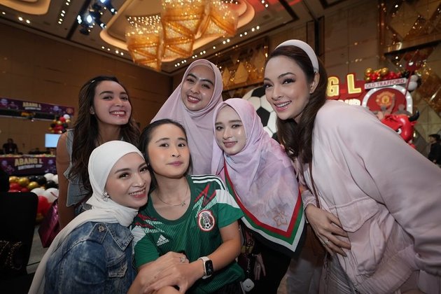 12 Photos of Artists at Abang L Putra Lesti's Birthday, from Fuji to Tya Ariestya Wearing Football Jerseys - Lucinta Luna Appears with Douyin Make Up