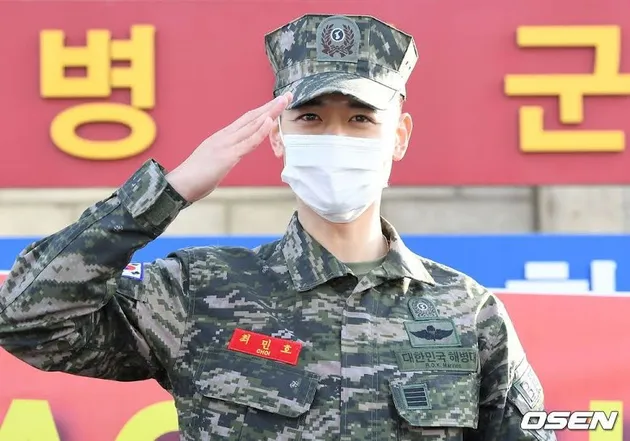 Minho SHINee makin hot pasca wajib militer