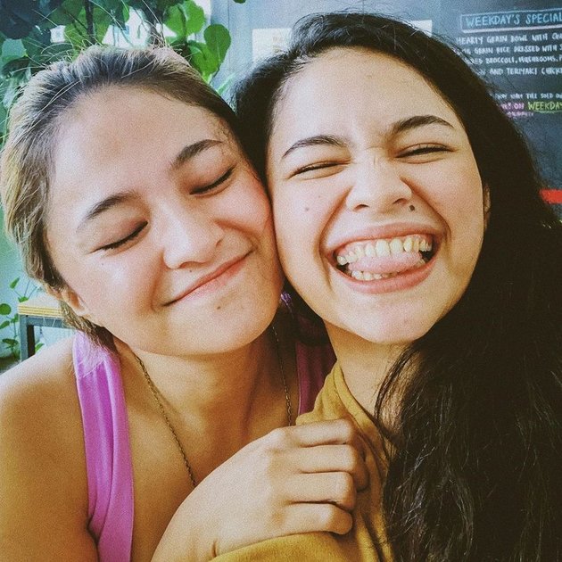 12 Portraits of Togetherness Between Marshanda and Alyssa, Beautiful Sibling Duo