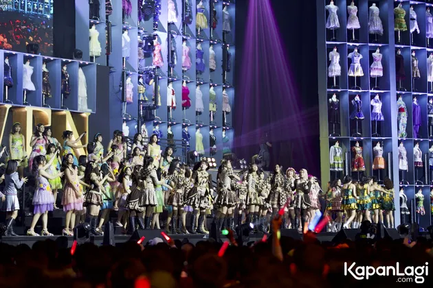 12 Portraits of the Vibrancy of JKT48 10th Anniversary Concert 