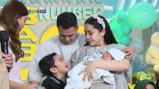 12 Portraits of Baby R's Return, Raffi Ahmad and Nagita Slavina's Child, to Andara, Revealing the Handsome Face of Their Beloved Child
