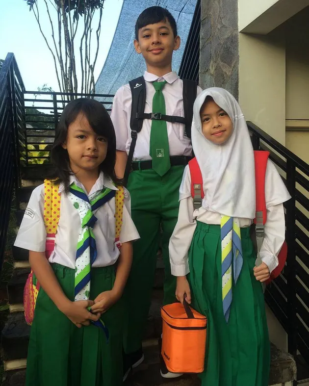 Attar Syah dan Ananda Lontoh