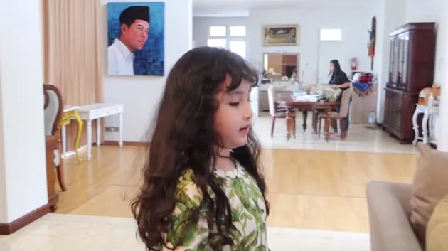 Rumah Dinas Arumi Bachsin dan Emil Dardak