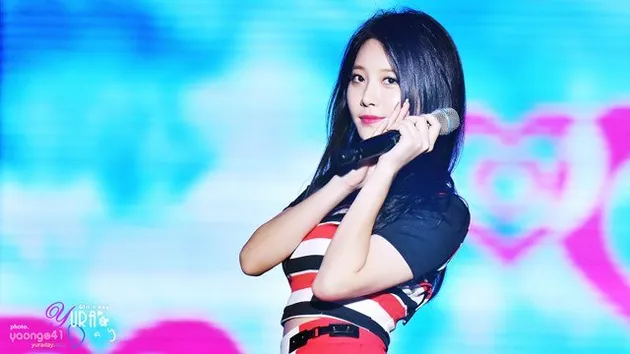 Rambut hitam bintang K-Pop