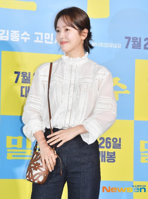 14 Celebrities Attend the Premier of the Film 'SMUGGLERS', Including Lee Seung Gi, Yoona, Lim Ji Yeon, and Lee Do Hyun