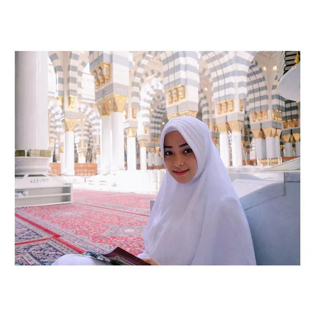 14 Seleb Muda Indonesia Ini Cantik Saat Berhijab!