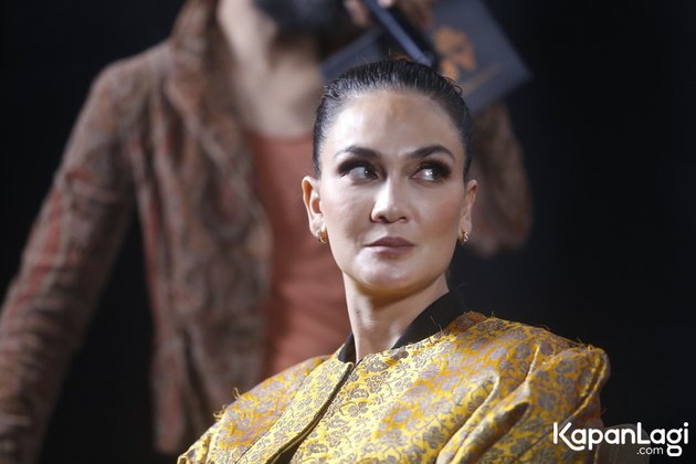 15 Photos of BEN & JODY Cast Looking Stylish with a Touch of Batik at the Press Screening Event, Featuring Luna Maya - Chicco Jerikho!