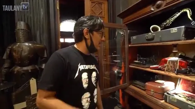 koleksi antik Ahmad Dhani