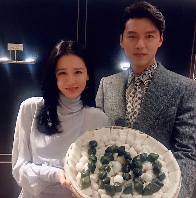 15 Sweet Off-Screen Moments of Hyun Bin and Son Ye Jin, From Selfies Together to Skinship That Makes You Feel Butterflies!
