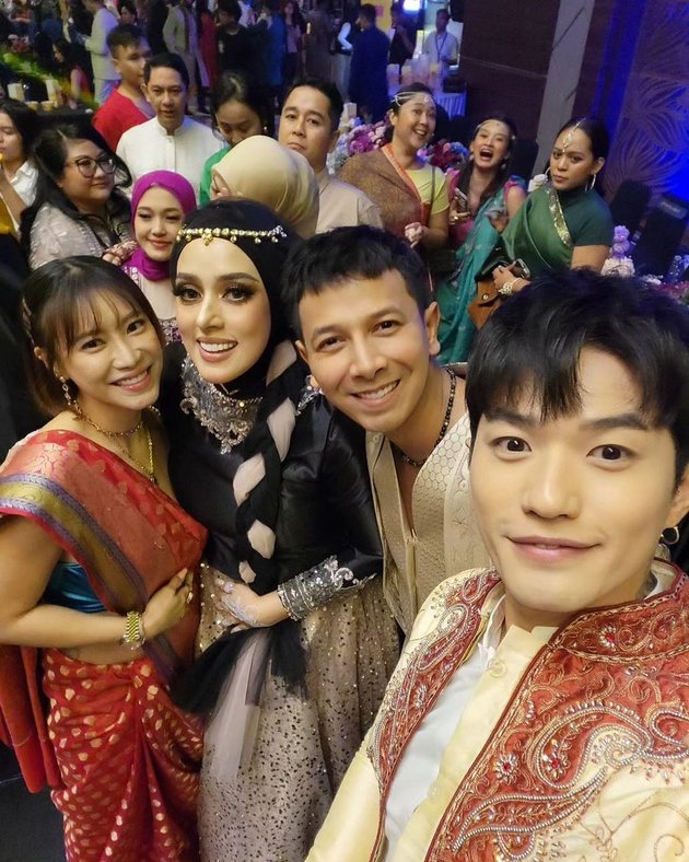 15 Portraits of Artists at Sonny Septian's Bollywood Themed Birthday Party, From Ashanty to Aming - Jessica Iskandar Wears the Wrong Costume?