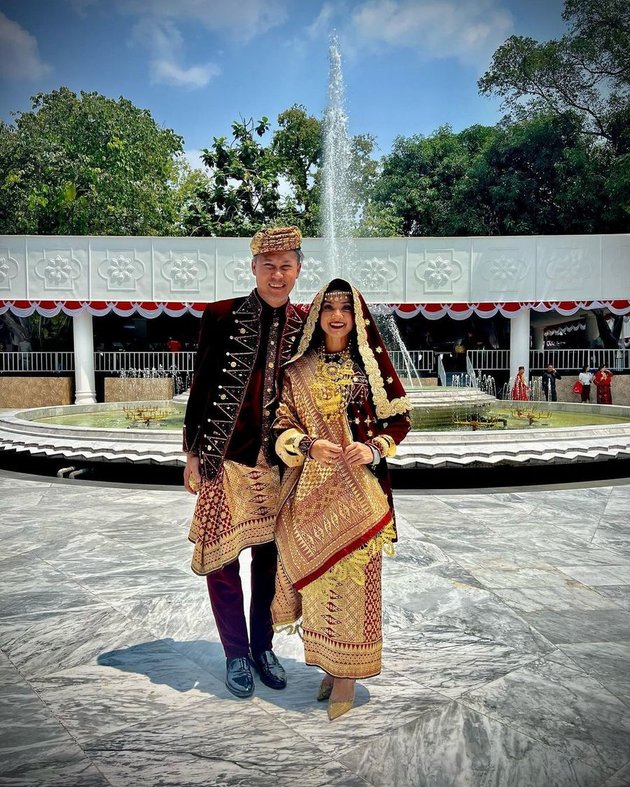 15 Portraits of Artists Participating in the Ceremony at Merdeka Palace, Nicholas Saputra to Happy Salma Look Stunning - Some Take Ojek to Avoid Traffic